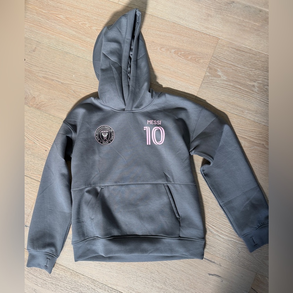 NWOT Abercrombie Kids Grey Messi Sweatshirt - thumbholes